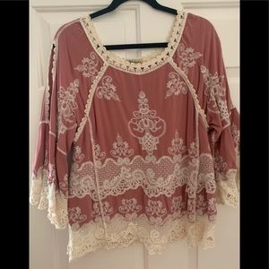 Romantic cold shoulder 3/4 sleeve top